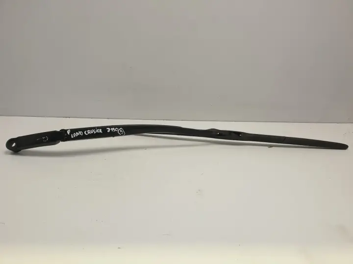 Toyota Land Cruiser 150 PRAWA RAMIE WYCIERACZKI