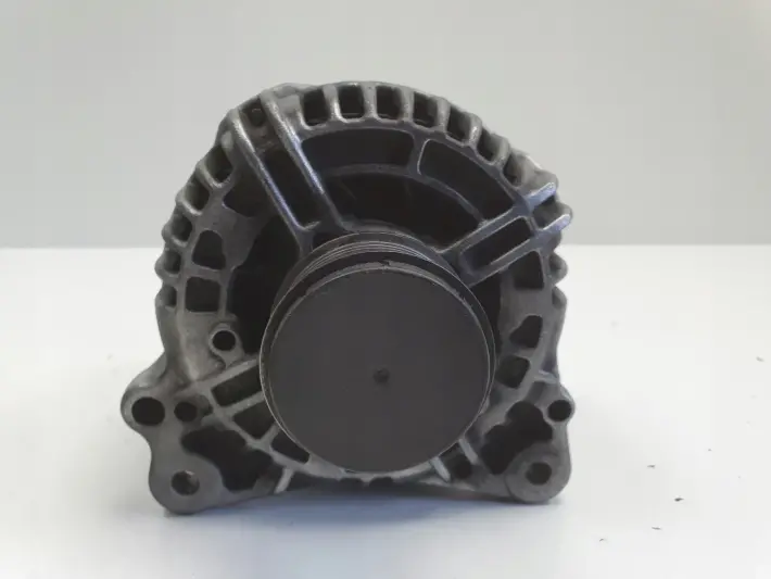 Skoda Fabia II 1.9 TDI 07-14r ALTERNATOR bosch 06F903023F 140A