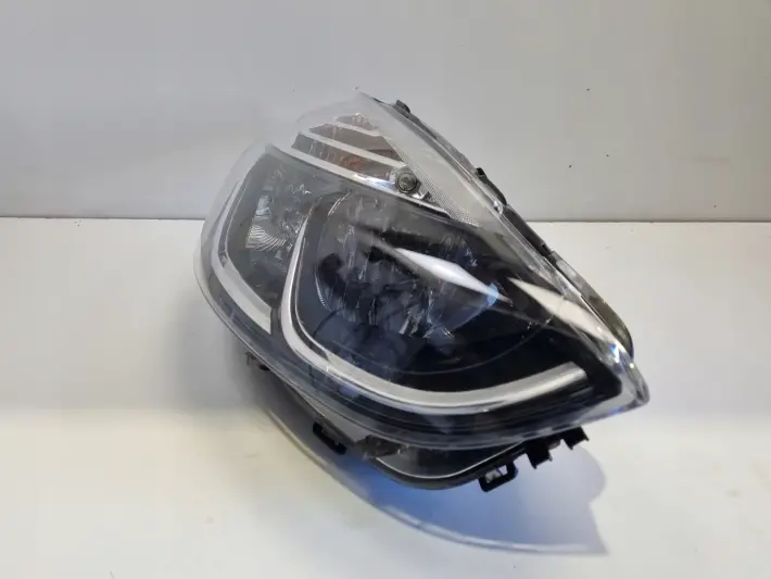 Renault Clio IV 12-16r PRZEDNIA LAMPA PRAWA PRAWY PRZÓD 260102796R