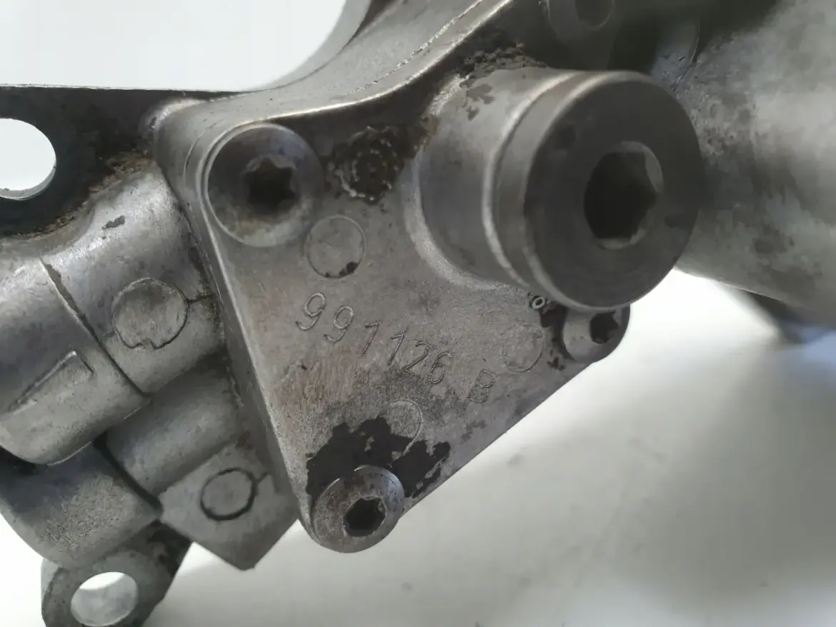 Audi A4 B7 1.9 TDI POMPA VACUM wakum 038145209A