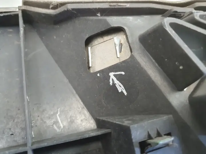 Nissan Navara III D40 Pathfinder III ATRAPA CHŁODNICY Grill gril 2310EB400