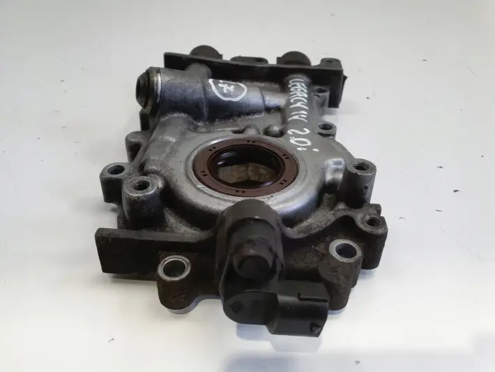 Subaru Legacy IV 2.0 B POMPOA OLEJU olejowa