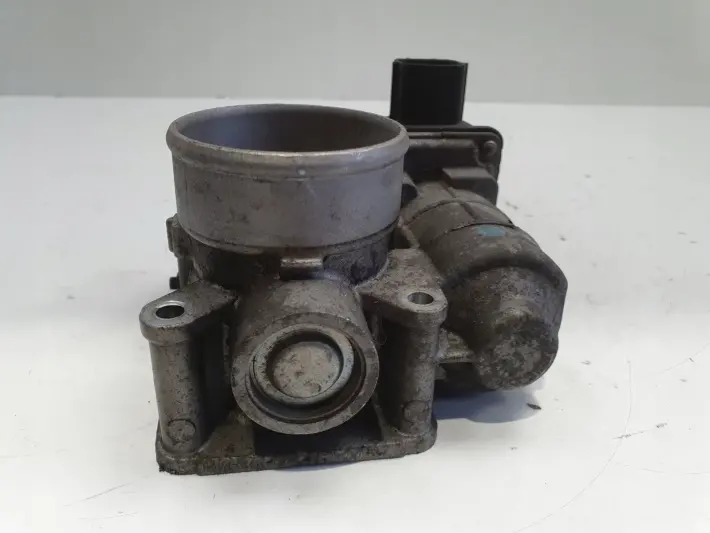 Nissan Almera N16 1.5 16V PRZEPUSTNICA SERA576-01