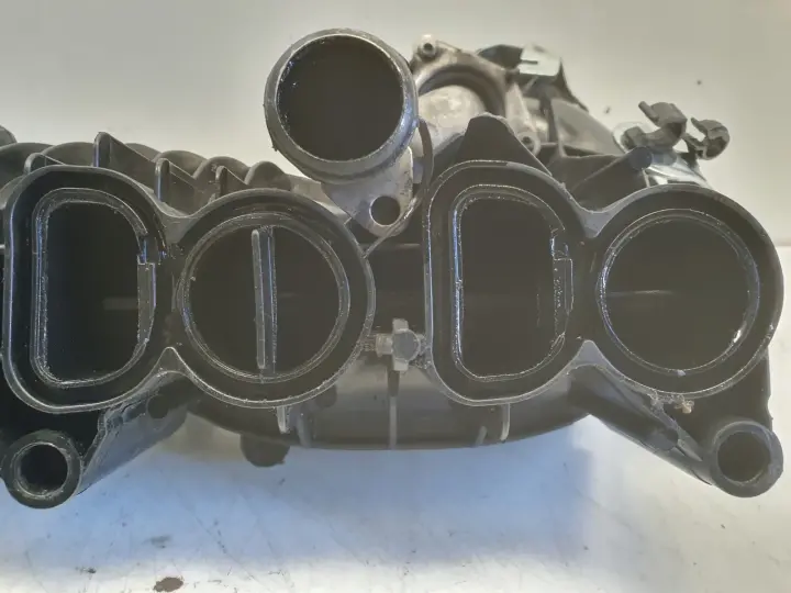 BMW E87 E90 2.0 D KOLEKTOR SSĄCY 7797384 N47D20