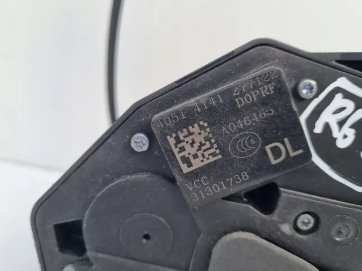 Volvo S60 II V60 ZAMEK DRZWI lewy przód KIEROWCY 31301738