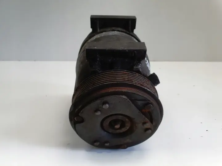 daf96c252c41e99b0018764c6a107c7e