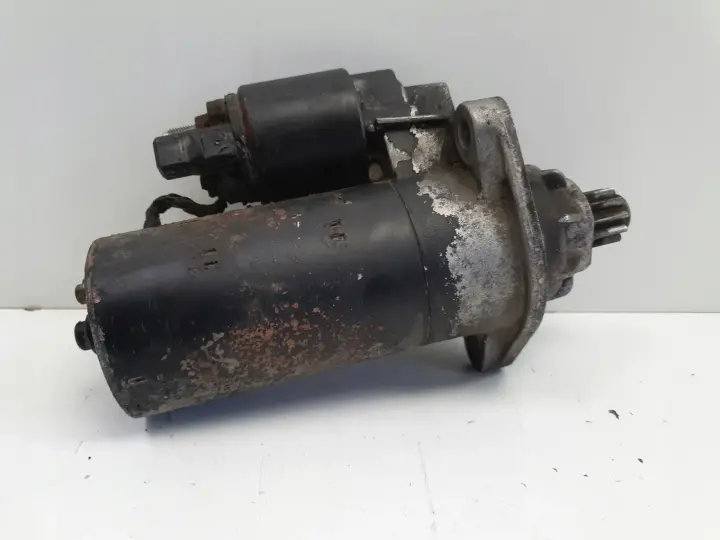 Audi A3 8L 1.8 T ROZRUSZNIK 0001125018