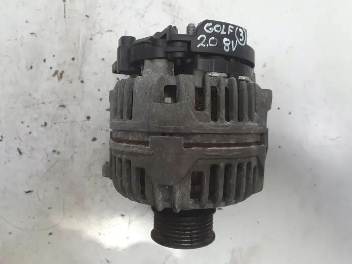 VW Golf IV 2.0 8V ALTERNATOR bosch 028903028D 90A