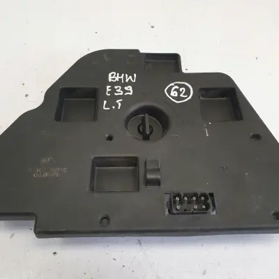 BMW E39 sedan WKŁAD TYLNEJ LAMPY Lewy tył kierowcy 8363565