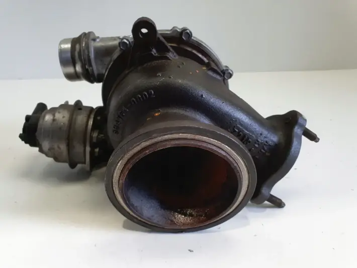 Volvo XC60 S60 V60 II 2.0 D3 TURBOSPRĘŻARKA turbo 31493379