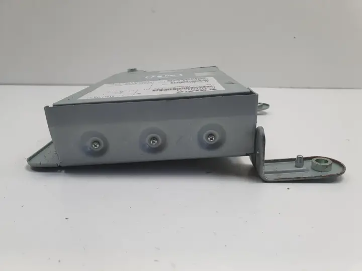 Volvo VOLVO V60 I S60 II V40 II WZMACNIACZ RADIA 31489492AA