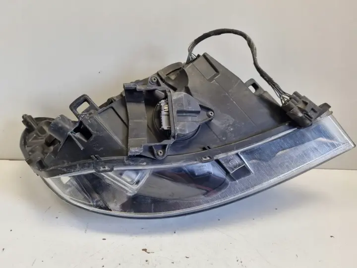 Volvo V60 S60 II PRZEDNIA LAMPA LEWA lewy przód XENON KOMPLET 31299990