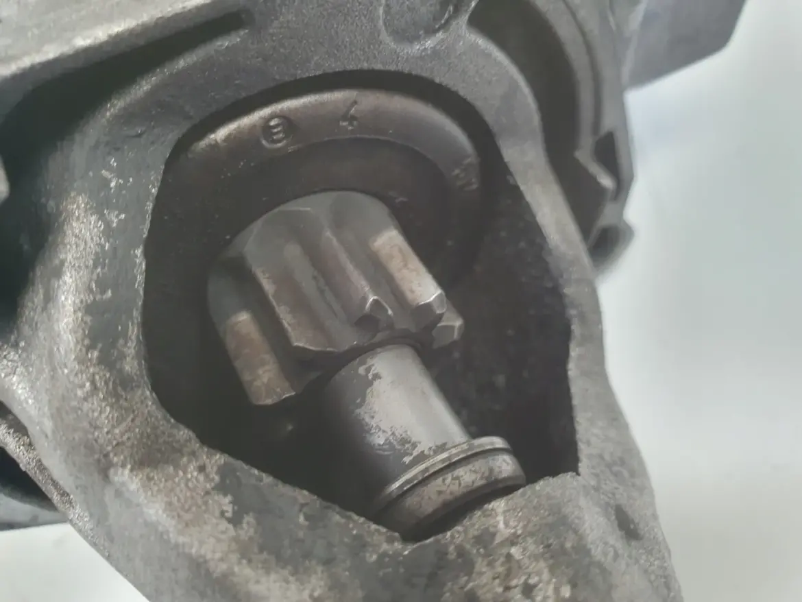 VW Passat B5 1.9 TDI ROZRUSZNIK bosch 0001110106