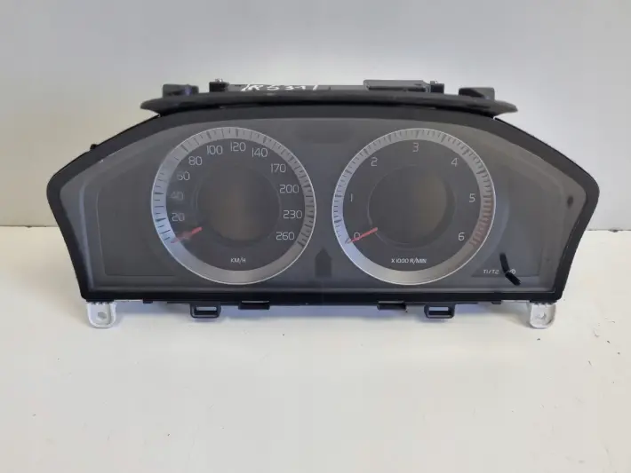 Volvo S80 II V70 III XC70 II 2.4 Diesel LICZNIK ZEGARY Europa 31270901AA