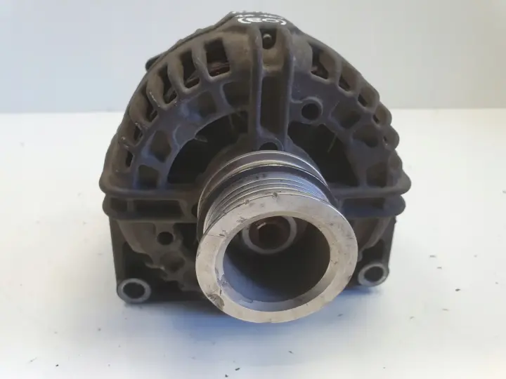 Opel Zafira B 1.8 16V ALTERNATOR 100A 0124425020 bosch