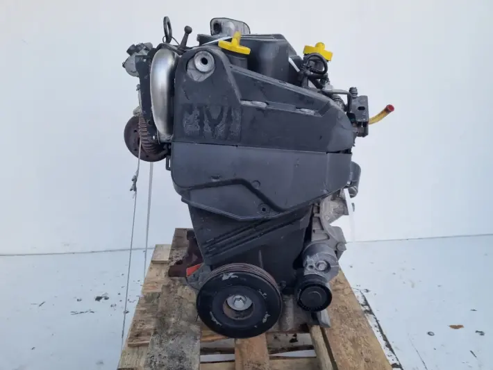 SILNIK BEZ OSPRZĘTU Renault Scenic III 1.5 DCI K9K832