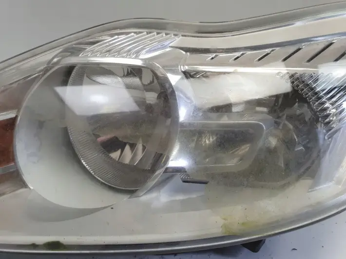 Ford Focus mk2 lift 07-11 PRZEDNIA LAMPA LEWA lewy przód anglik