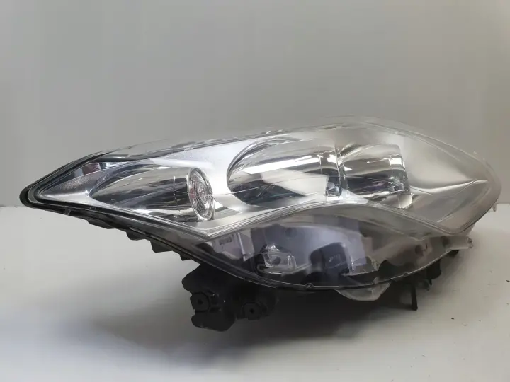 Renault Laguna III 07-10r PRZEDNIA LAMPA PRAWA prawy przód 260100033R
