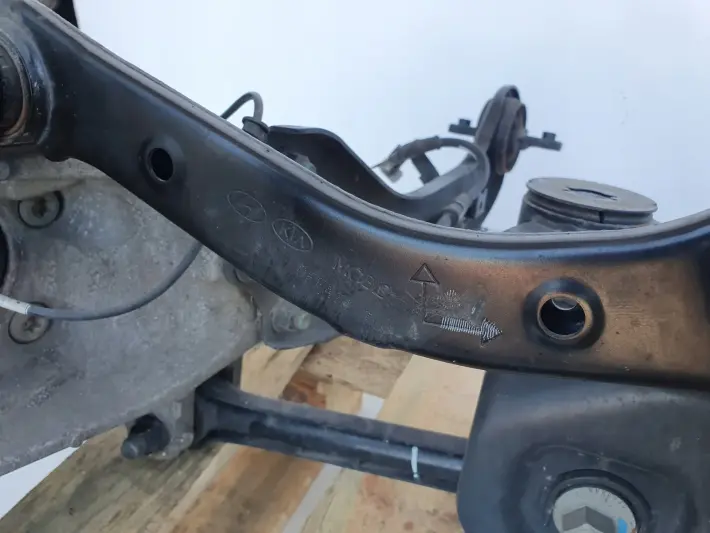 Hyundai Santa Fe IV 2.2 CRDI TYLNE ZAWIESZENIE TYŁ