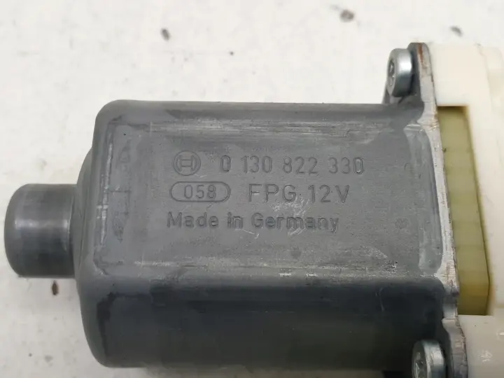 Renault Laguna III SILNICZEK SZYBY Lewy tył