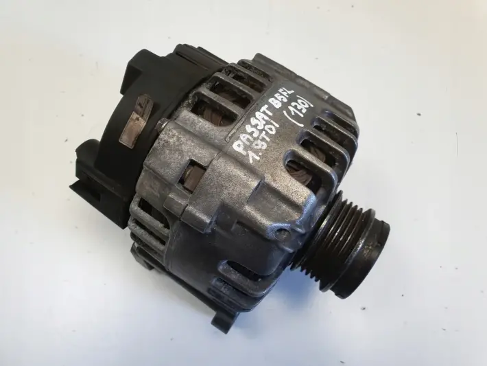 VW Passat B5 Audi A4 B5 1.9 TDI ALTERNATOR Valeo 028903031A 120A
