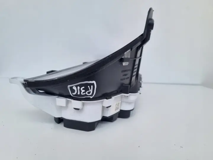 Volvo XC60 I LIFT diesel LICZNIK ZEGARY TFT Europa 31453091