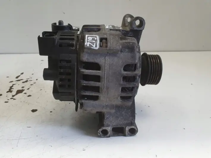 Mercedes W169 1.5 8V ALTERNATOR valeo A2661540802 90A