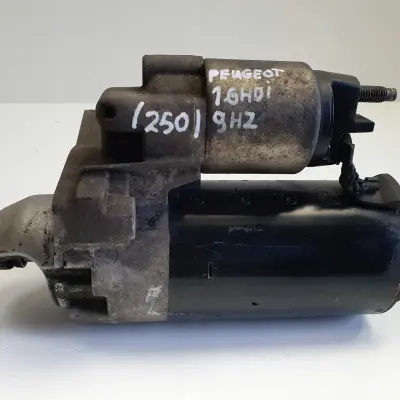 Mini Cooper R56 1.6 D ROZRUSZNIK bosch 0001138006 7802945