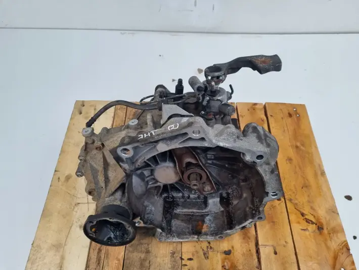 VW Golf V 1.6 8V SKRZYNIA BIEGÓW manualna MANUAL JHT