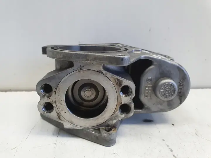 VW Passat B6 2.0 TDI PRZEPUSTNICA VASV29007935