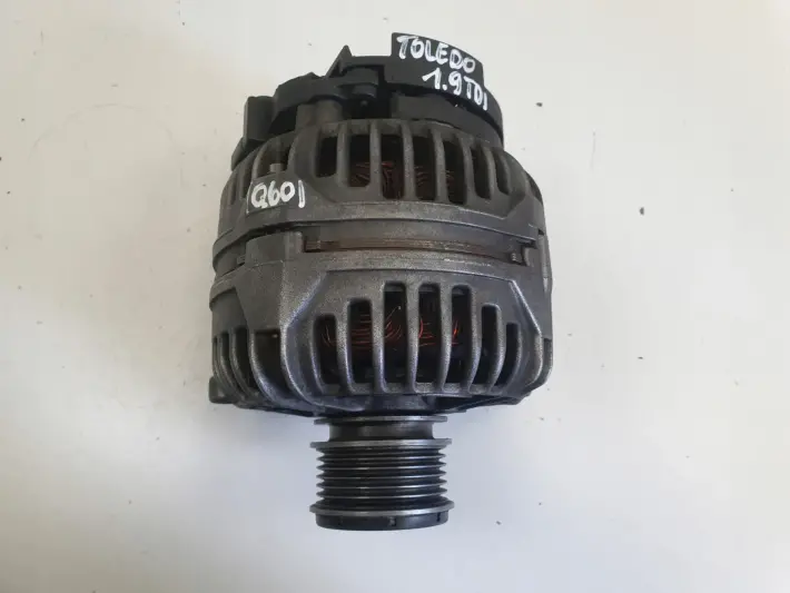 Seat Toledo II Leon I 1.9 TDI ALTERNATOR Bosch 028903028E 120A