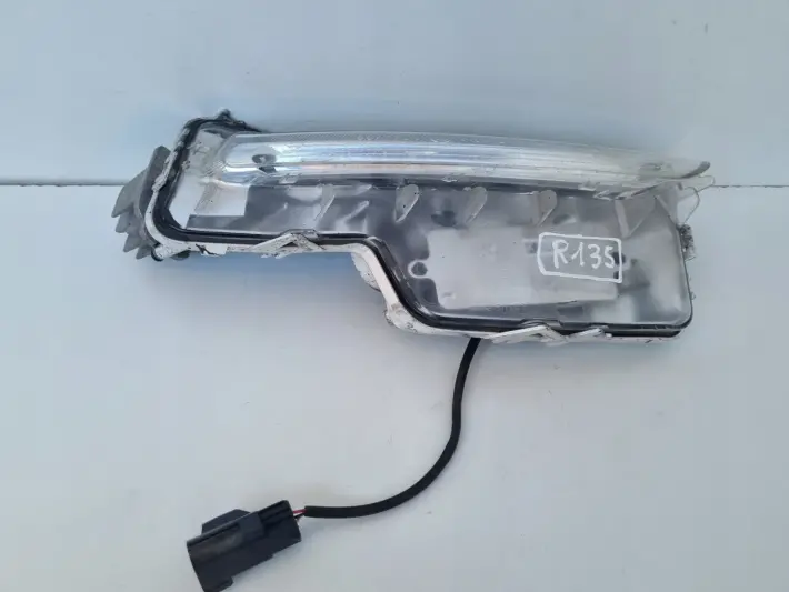 Volvo S60 II V60 LIFT PRZEDNI HALOGEN LEWY PRZÓD kierowcy LED DRL 31353289