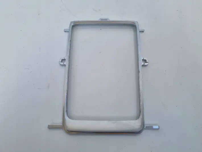 Volvo S60 II V60 V40 II RAMKA RADIA Dekor 31267052