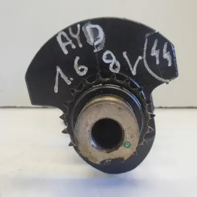 VW New Beetle 1.6 8V WAŁ KORBOWY AYD