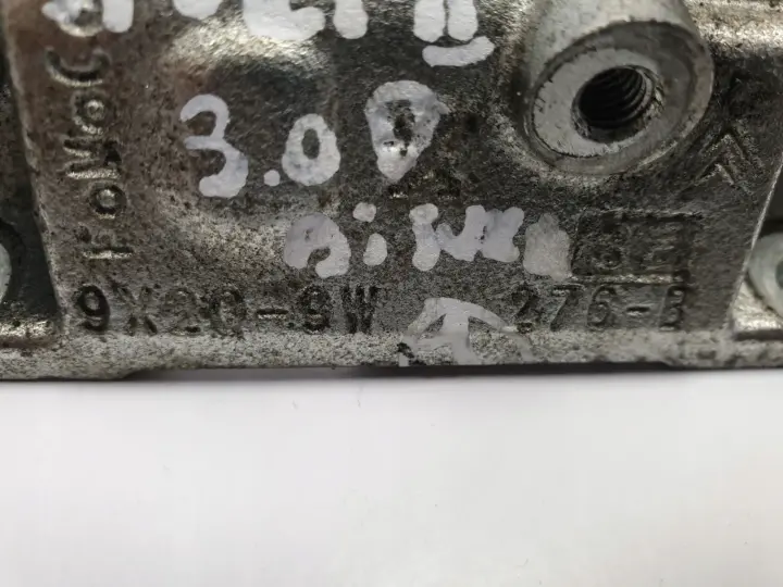 Range Rover Sport II 3.0 D ŁAPA SILNIKA wspornik