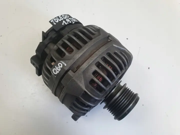 Seat Toledo II Leon I 1.9 TDI ALTERNATOR Bosch 028903028E 120A