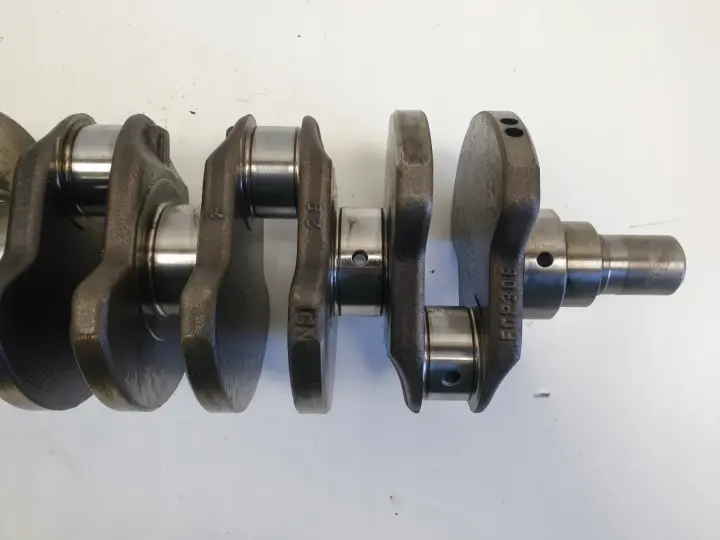 Opel Corsa D 1.3 CDTI WAŁ KORBOWY