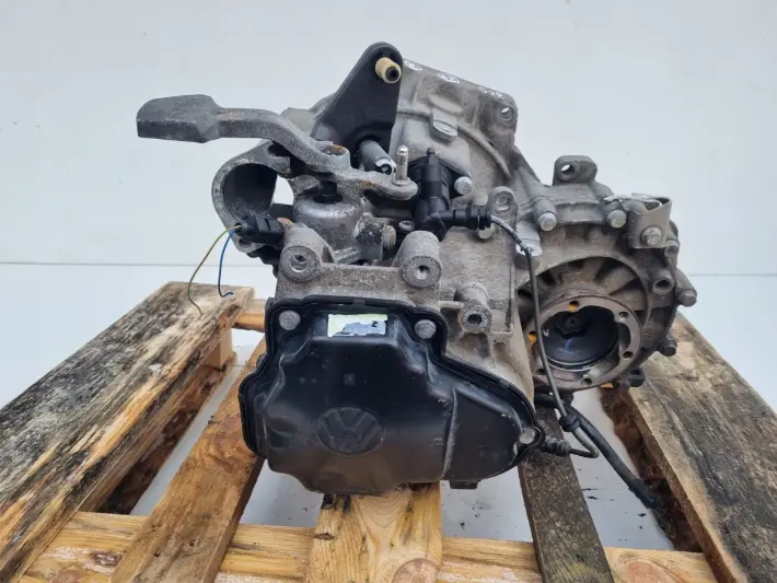 VW Golf V 1.9 TDI SKRZYNIA BIEGÓW manualna JCS manual