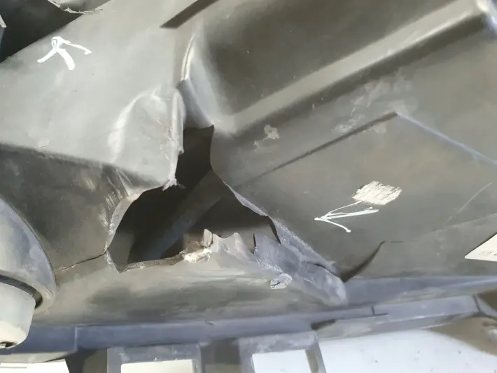 Opel Corsa D PRZEDNIA LAMPA PRAWA prawy przód anglik Ciemny klosz 13217456