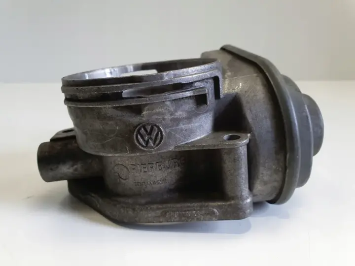 VW Golf V 1.9 TDI PRZEPUSTNICA 038128063G