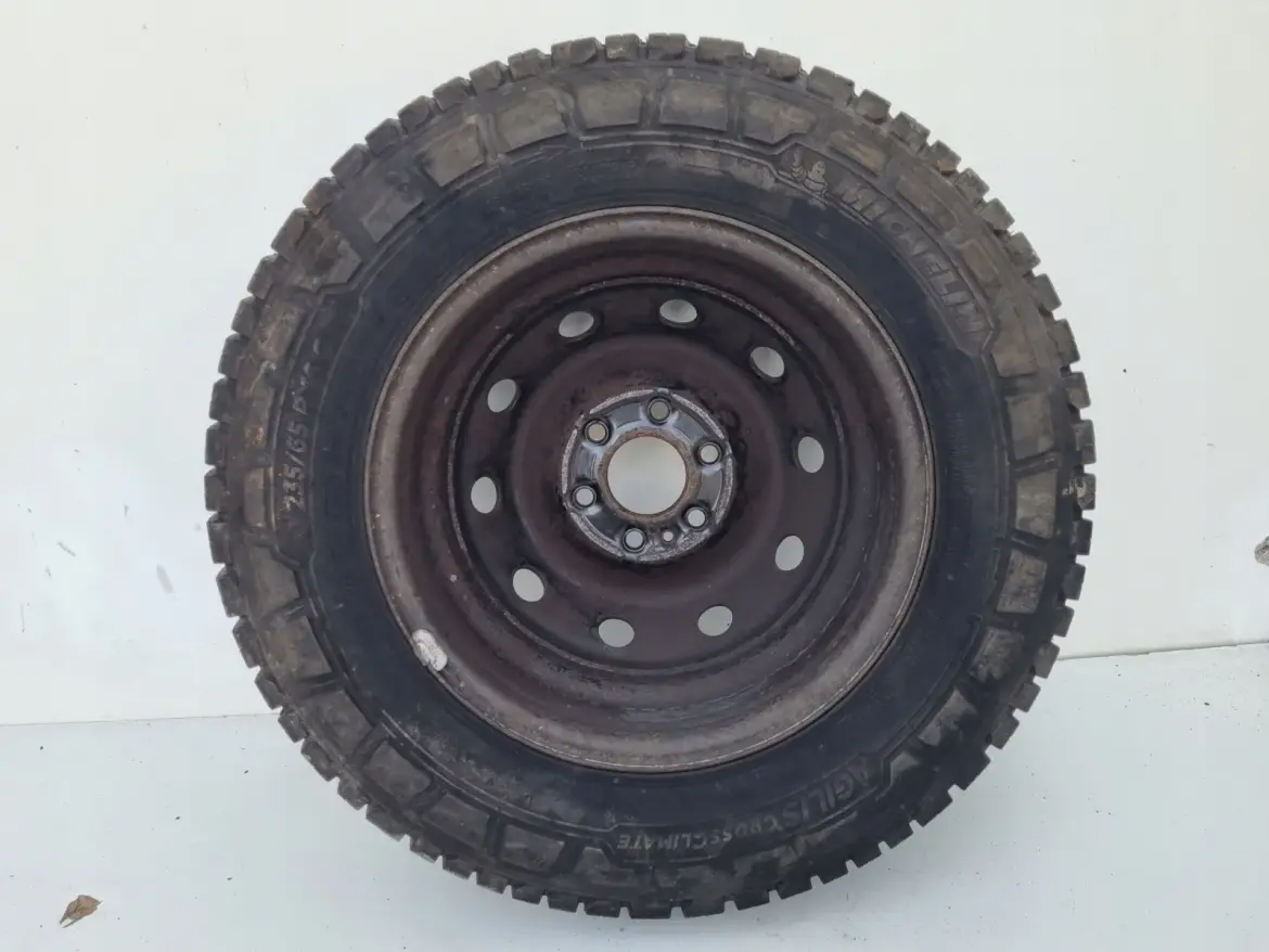 Iveco Daily IV 2x FELGI STALOWE KOŁA LETNIE 15 cali 235/65 R16 R16C 2019r
