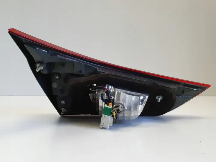 Toyota Auris II lift HB TYLNA LAMPA LEWA lewy tył kierowcy w klapę 02-344