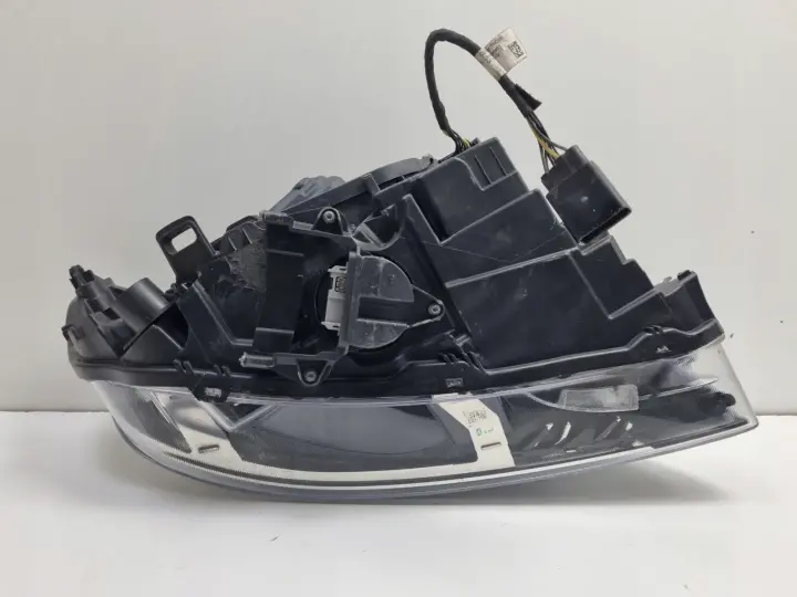 Volvo S60 II V60 LIFT PRZEDNIA LAMPA LEWA lewy przód XENON skrętna 31420261