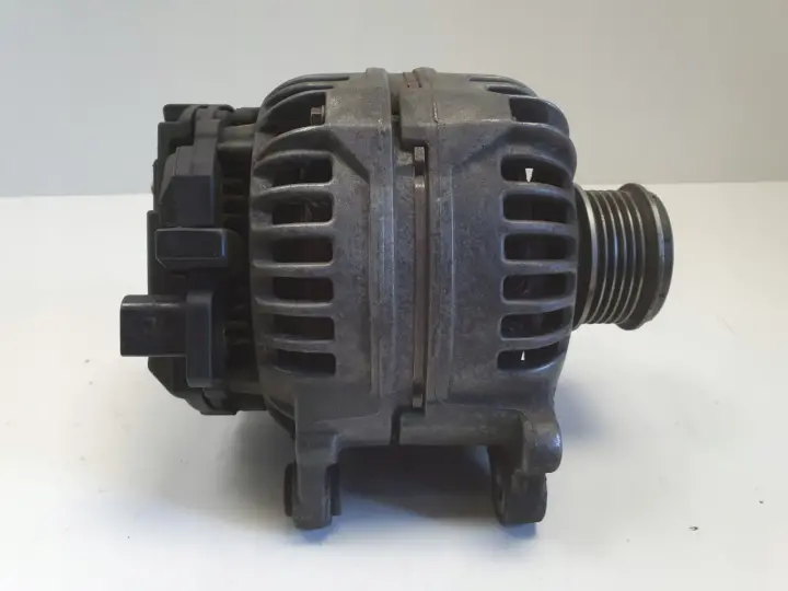 Skoda Octavia I 1.9 TDI ALTERNATOR Bosch 028903028E 120A