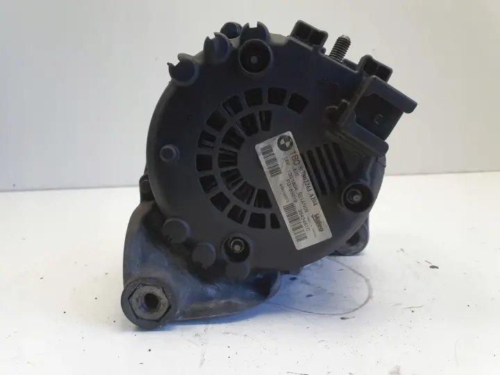 BMW E87 E90 2.0 D ALTERNATOR valeo 7802261 180A