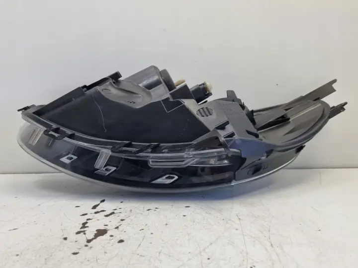 Renault Clio IV 12-16r PRZEDNIA LAMPA PRAWA PRAWY PRZÓD europa 010330748