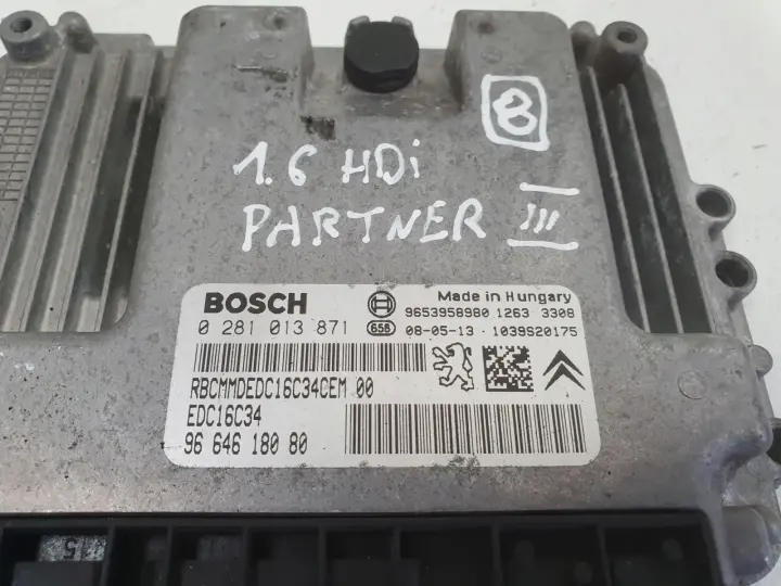 Peugeot Partner II 1.6 HDI STEROWNIK SILNIKA komputer 0281013871