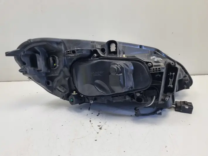 Volvo XC60 LIFT XENON SKRĘTNY PRZEDNIA LAMPA LEWA lewy przód 31420249