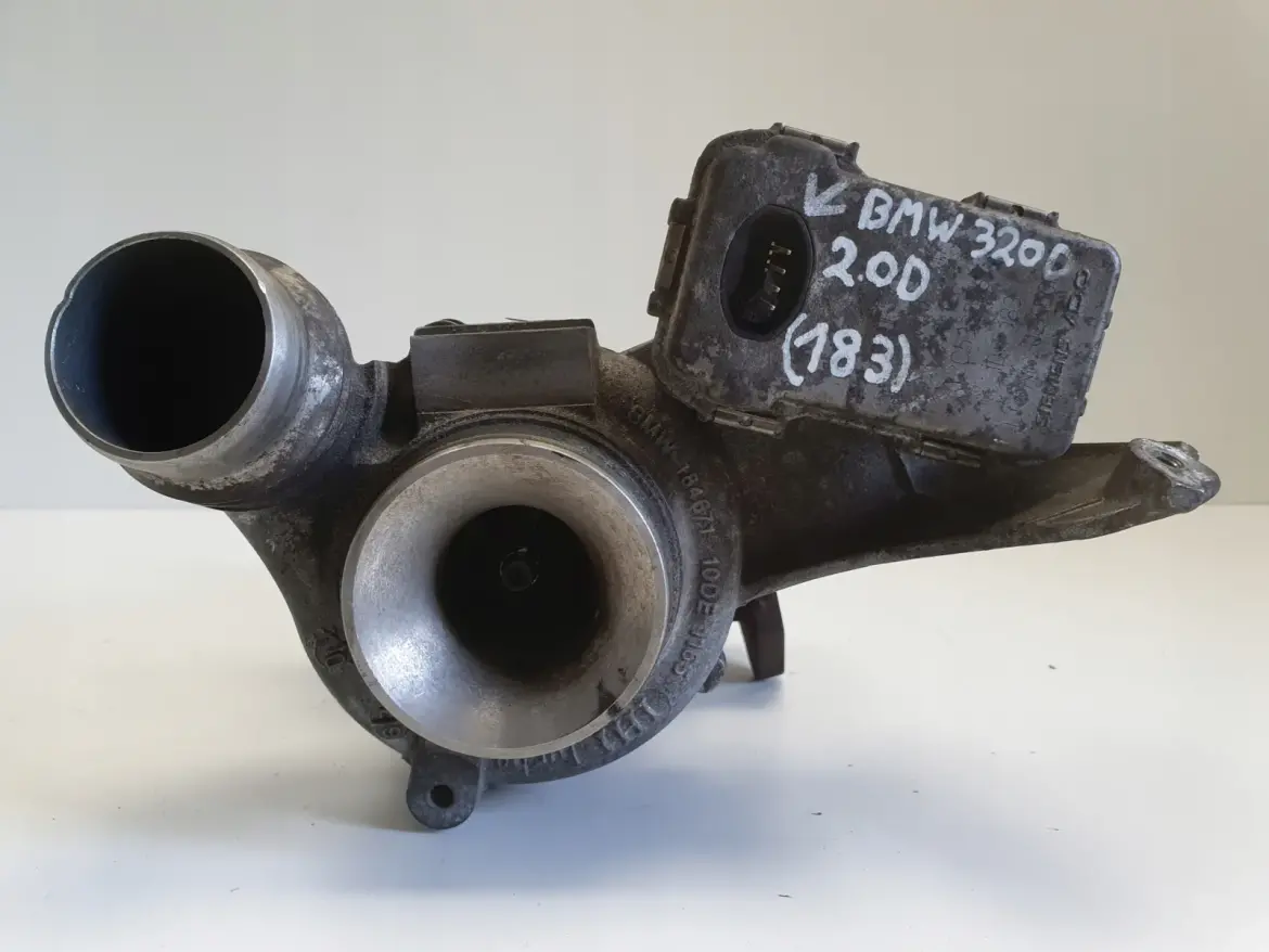 BMW F30 F31 2.0 D TURBOSPRĘŻARKA turbo 8518204