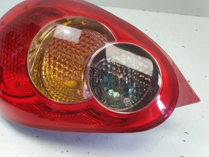 Toyota Aygo I TYLNA LAMPA LEWA lewy tył kierowcy